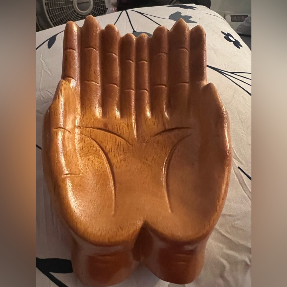 Wooden hand tray